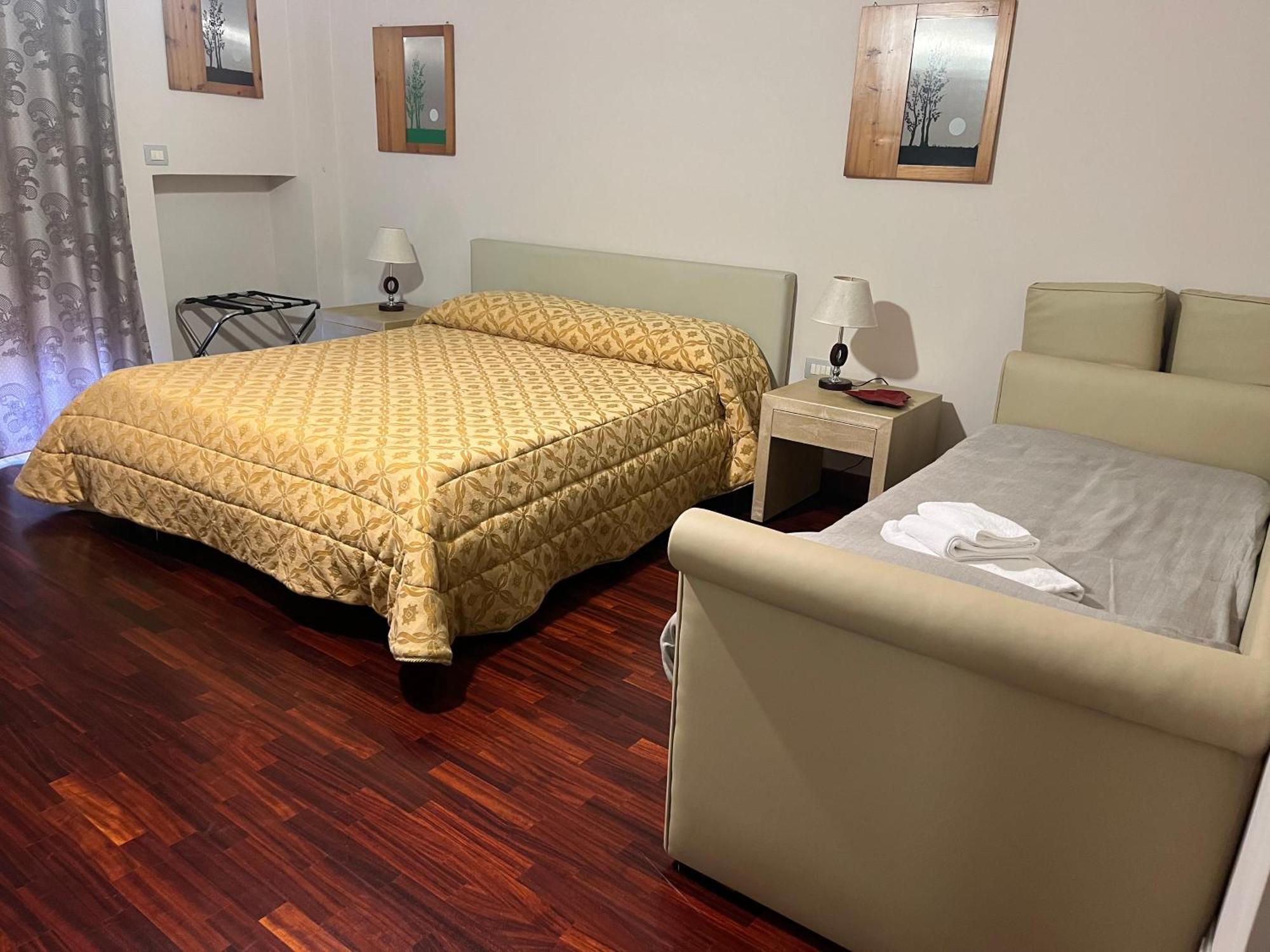 פורטיצ'י Gioviale Rooms מראה חיצוני תמונה